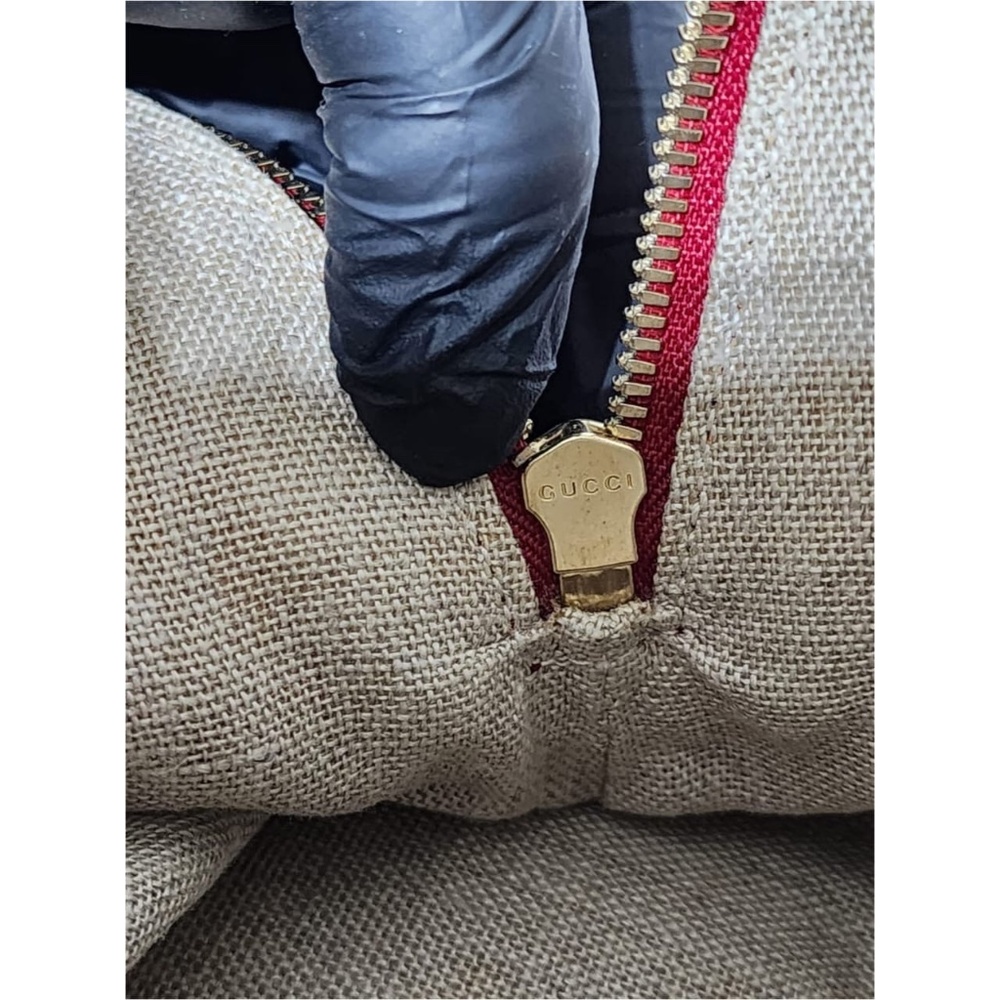 Authentic GUCCI Dollar Calfskin Small GG Charm Dome Bag Red - Picture 9 of 14